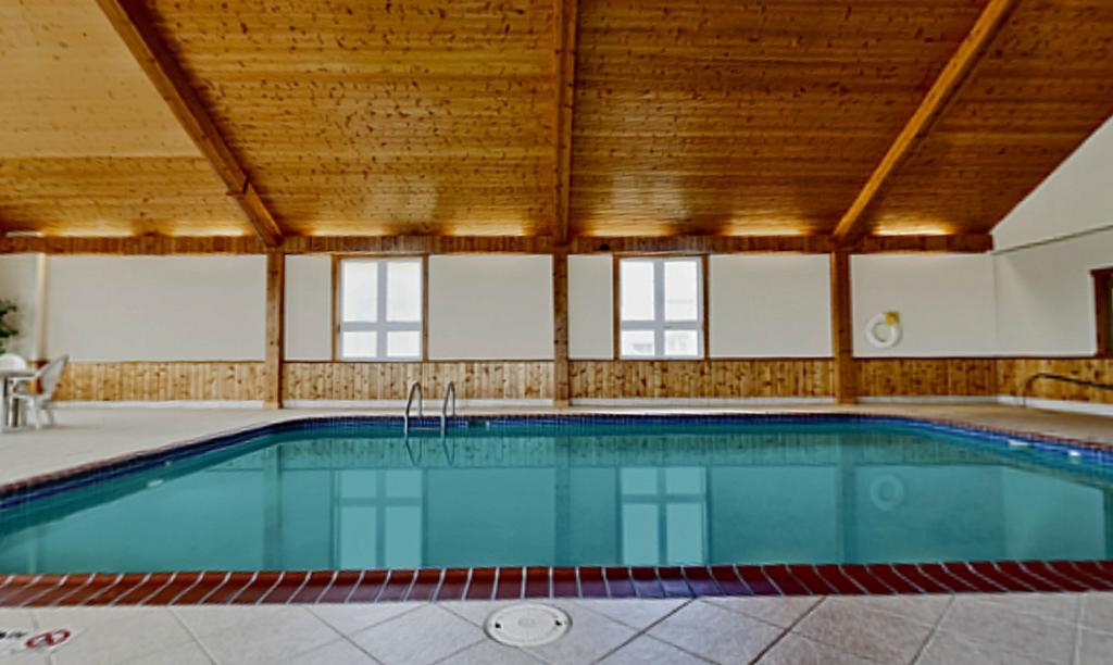 Americas Best Value Inn & Suites Thief River Falls Eksteriør billede