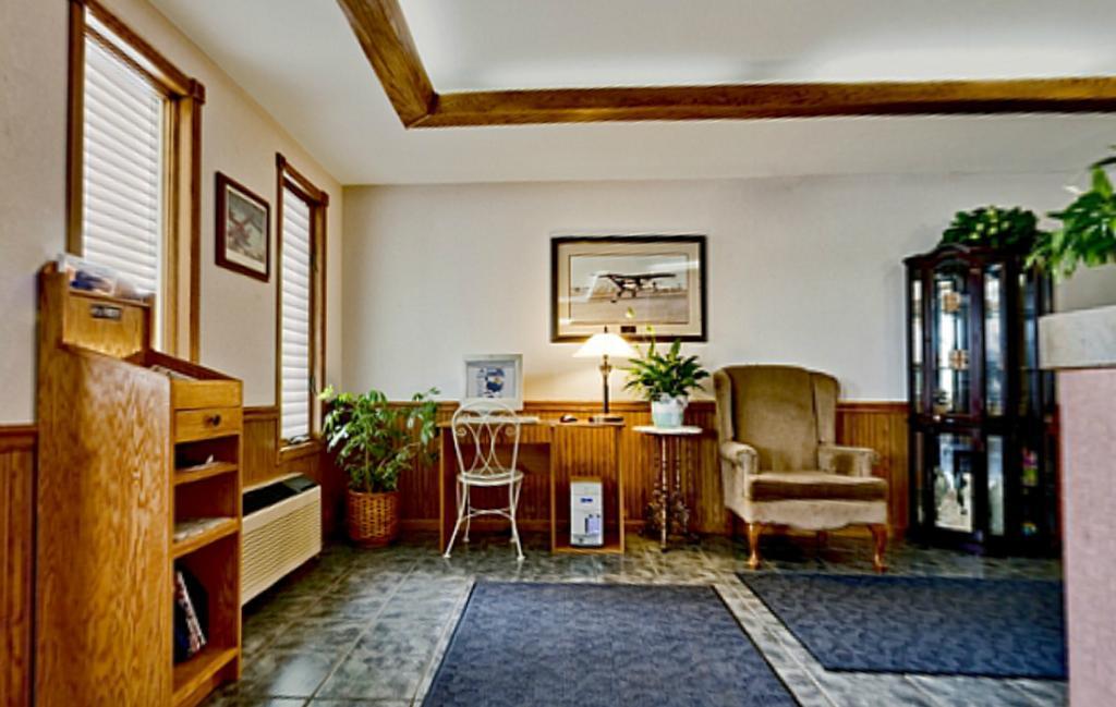 Americas Best Value Inn & Suites Thief River Falls Eksteriør billede